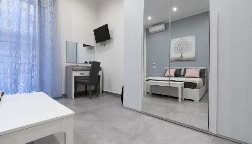 Dante Square - Photo 4