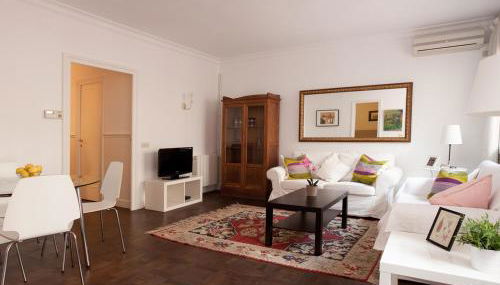 Letsgo Camp Nou Apartment - Photo 2