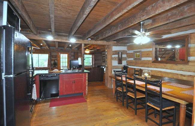 Pondview Cabin - Log Cabin Retreat - Foto 7