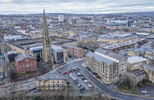 Chic Mill conversion beside Piece Hall & Eureka! - Foto 5