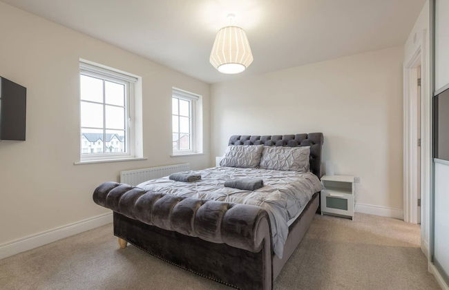 Stylish & Modern 3 Bedroom Home - Foto 2