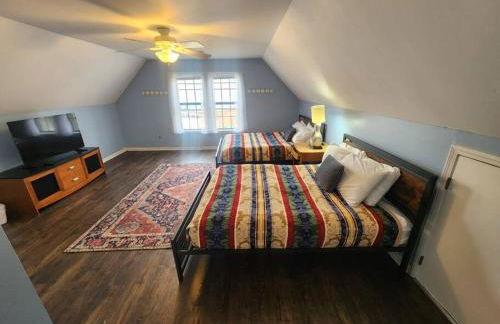 Large near Shops/Dining & easy access to freeway - Foto 7