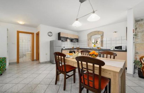 Amazing Apartment In Podpican With Wifi - Foto 4