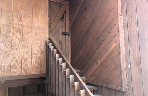 Contemporary Treetop Cabin with a Luxury Hot Tub in Idyllwild, California - Foto 9