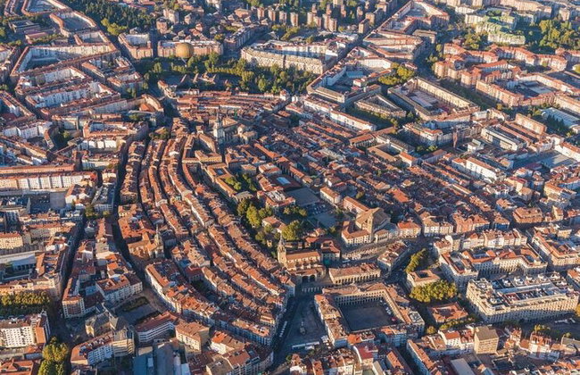 Descubre Pamplona y Vitoria, una experiencia auténtica. - Foto 6
