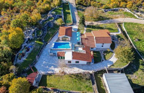 Awesome Home In Dugopolje With Wifi - Foto 1