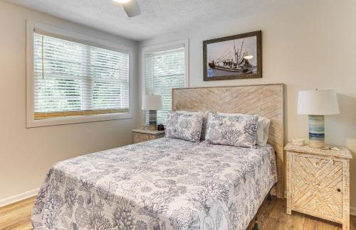 Walk to Ocean Unit with Deck in Fernandina Beach! - Foto 14