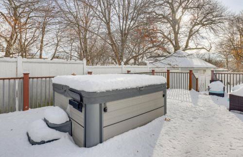 Private Hot Tub and Patio! Chicagoland Extended Stay - Foto 33