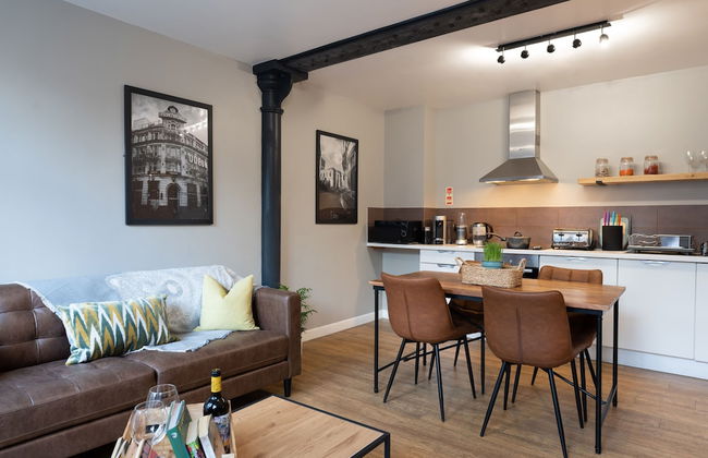 High Street Town House - Photo 54