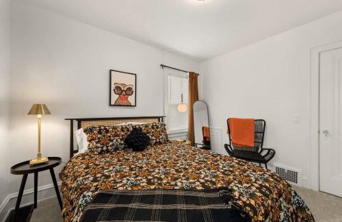 Hot Tub - Game Room - Chic & Spacious - Sleeps 10 - Foto 22