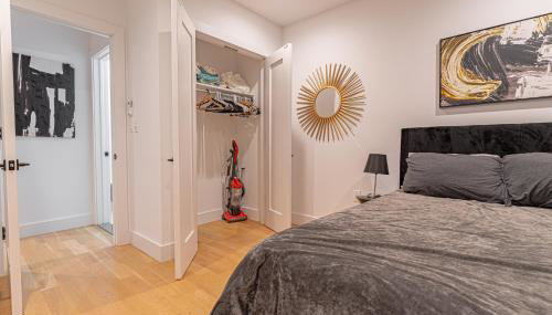 Modern City Hideaway with 1BR & Balcony - Foto 4