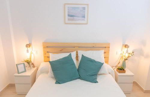 Adosado con Piscina, Garaje, Jardín y Playa - Foto 13