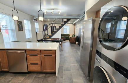 The Row House- Modern, Stylish and Newly Updated! - Foto 13