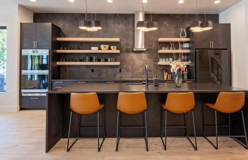 Downtown Luxury Villa Hot Tub Walk To Lake - Foto 12