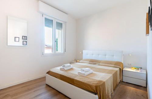 Chic Parma Flat Near City Center - Foto 1