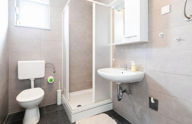 Comfortable Apartment in Novalja near Zrče Beach - Foto 10