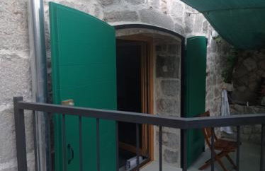 Heritage Apartments Kyra & Fox in Pitve, Hvar - Photo 9