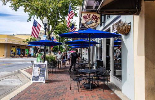 NEW Calle De Santiago in the Heart of Pensacola! - Foto 38