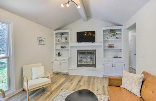 Modern Boho Gem Yard and 10 Mi to Baxter Arena - Foto 13