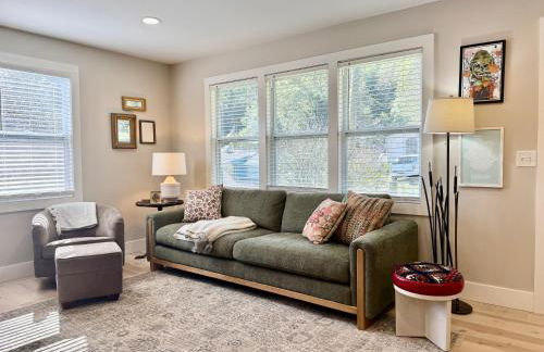 Creekside Base for Hiking and Biking, Near Downtown - Foto 14