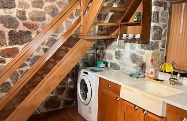 Cheerful 3 bedroom cottage with indoor fireplace - Foto 41