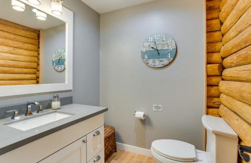 Gorgeous Long Lake Home with Dock, Kayak, SUP and More - Foto 25