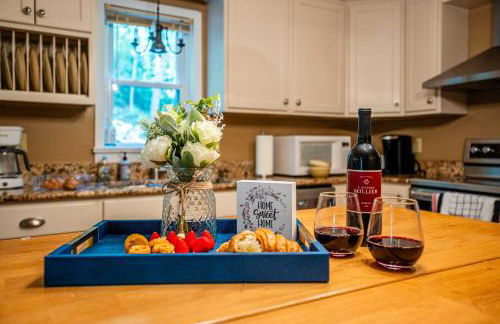 Hike, Golf and Swim! Rumbling Bald Resort Mtn Home - Photo 10