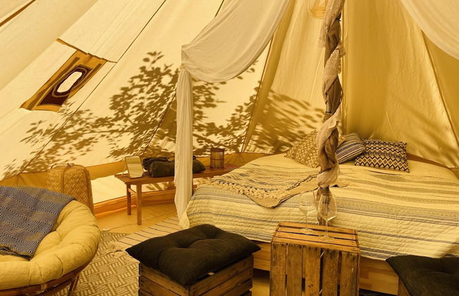 B&B Glamping Tent Sleeps 2 - Sauna, Spa, Wifi - Foto 1