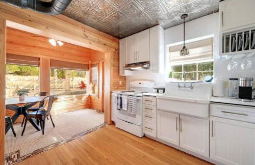 Hill Country Cabin with hot tub and dog friendly - Foto 48