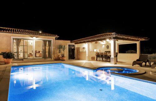 Villa Vlacich for 8 people near Labin - Rabac with heated pool, sea view & kids playground - only 2 km from the beach - Foto 16