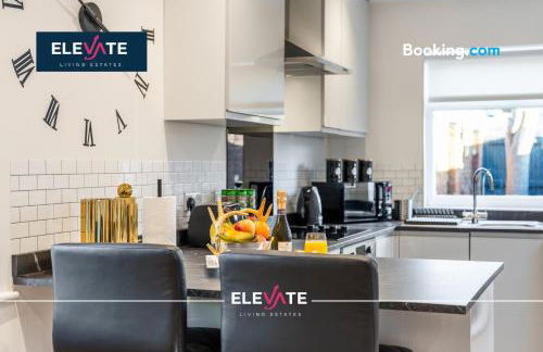Last-Minute Specials l Limited-Time Deal l Sleeps Up To 6 Guest l Free Parking, Families, Business Stay l By Elevate Living Estates Short Lets & Serviced Accommodation Northampton - Photo 27