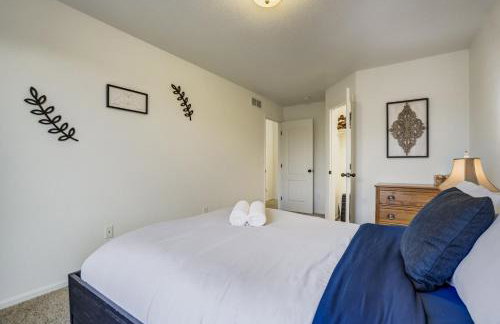 Spacious Family Getaway Near Downtown - Foto 24