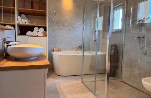 Chic Spacious Apartment Surrounded by Nature Near Opatija - Foto 14