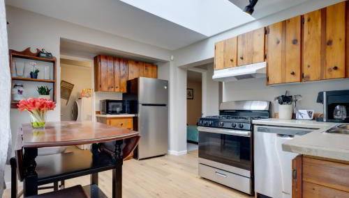 Walk to Main Avenue Cozy Unit in Warrenton - Foto 2