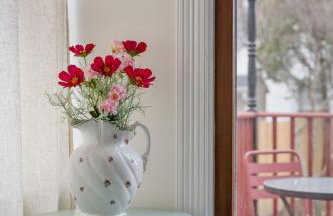 Prime Derby Location - Firepit - Yard - Family Friendly - Foto 18