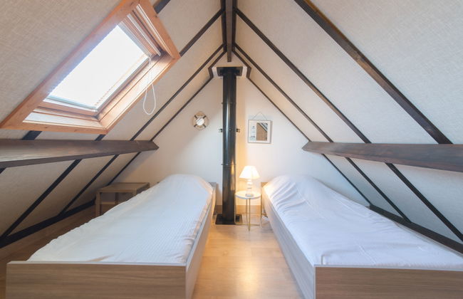 V32 with parking and shared pool - Photo 15