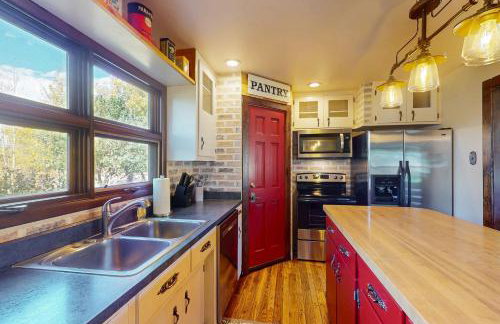 Pioneer Ridge - Photo 4