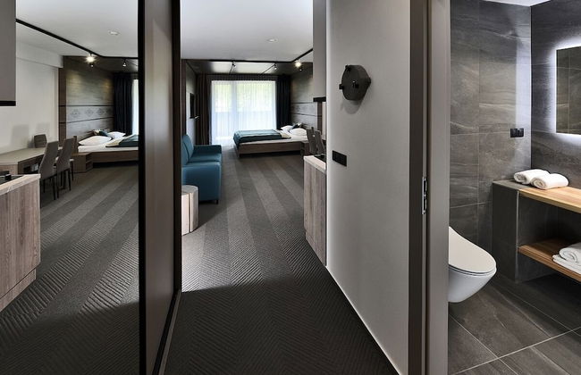 Tri sestry - Foto 29