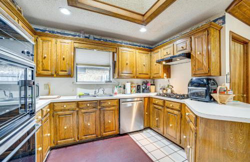 Pet-Friendly Home with Pool - 8 Mi to Central Plano! - Foto 9