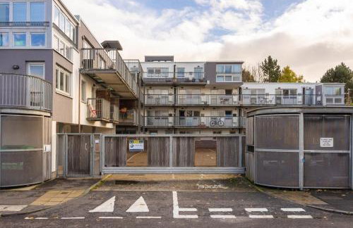 GuestReady - Modern home near Craigmillar area - Foto 17