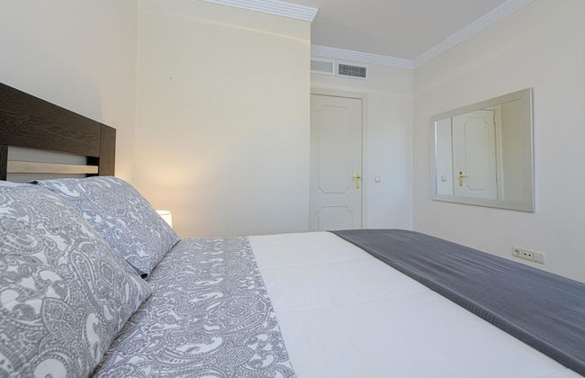 Villa Riviera in Urbanizaci n Riviera Sol - Photo 32