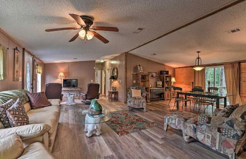 13 Mi to Silver Springs Pet Friendly Getaway! - Photo 7