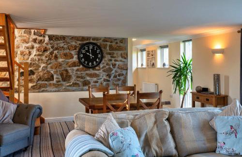 Finest Retreats - Trennal Barn - Photo 13