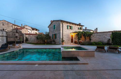 Mediterrane Steinvilla mit Privatpool, Whirlpool, Darts, Billard, Tischtennis, Gym - Foto 28