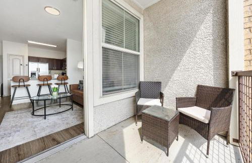 Chic 1BR Frisco Stay, King & Sofa, Pool & Gym - Foto 14