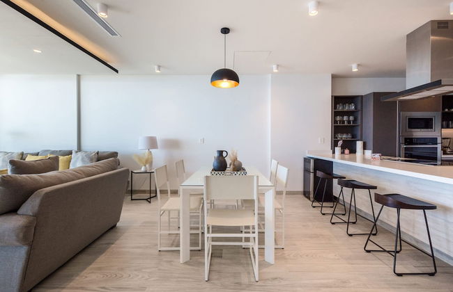 Oceanfront Vibes Iconic Beachside Getaway - Foto 12