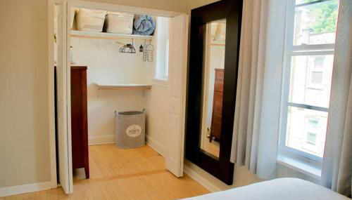 Sunny, Spacious, 3BR 1BA Davlin INN Chicago - Foto 5, wardrobe