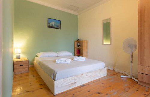 Nerida's-Traditional 3 BR Townhouse-BBQ-View - Foto 14