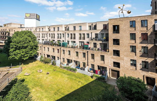 Shiny & Comfy stay with Underground links nearby! - Photo 20