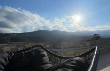 Stone Heaven Villa -Poolside BBQ & Fresh Herbs - Photo 4